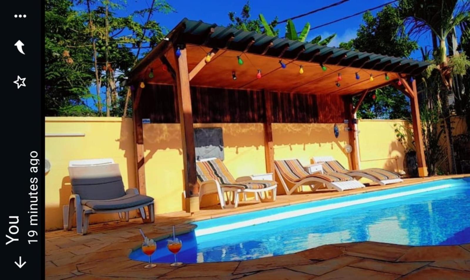 Villa Santa Avec Piscine Et Jardin Пуант-о-Пиман Экстерьер фото